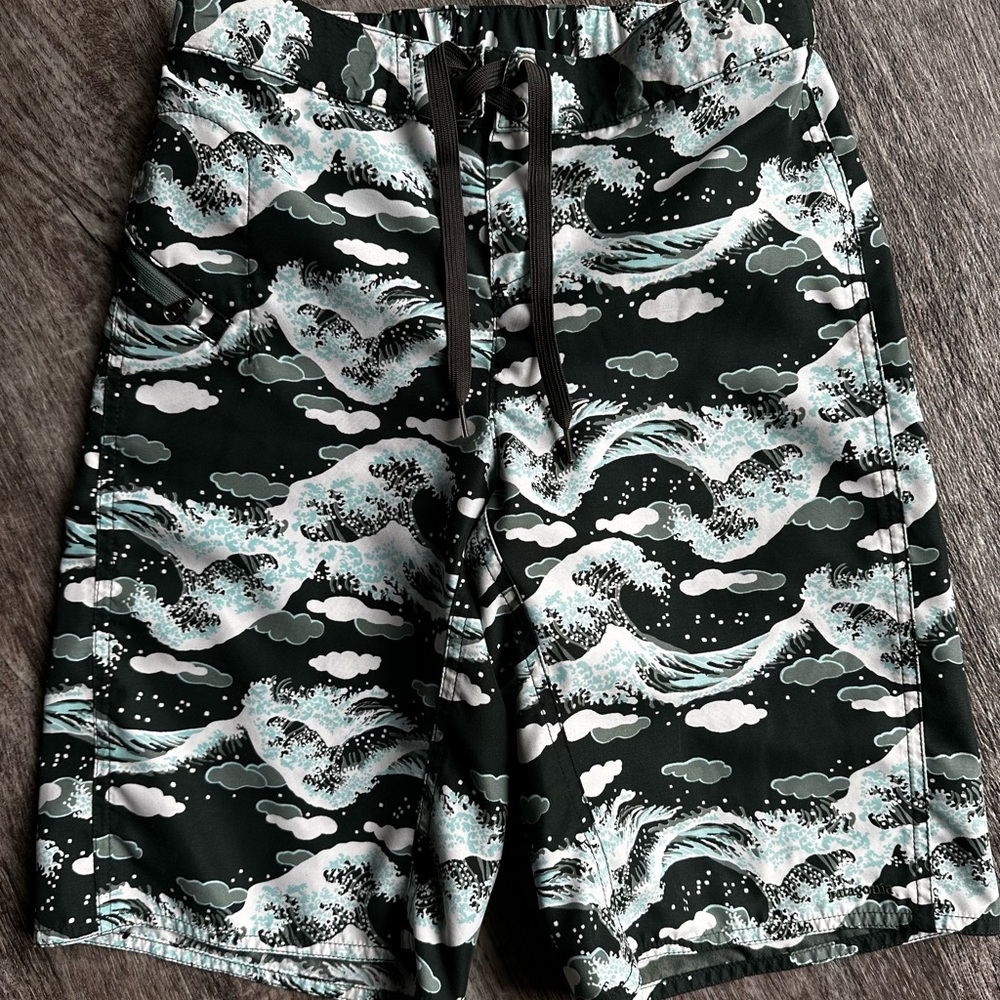 Patagonia Boys Board Shorts - Sz. 10